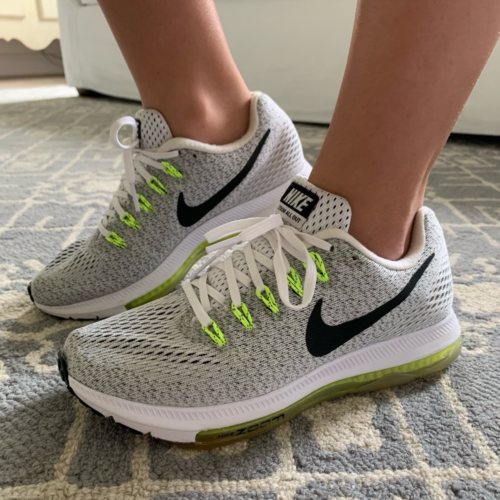 Nike zoom all out tennis shoes